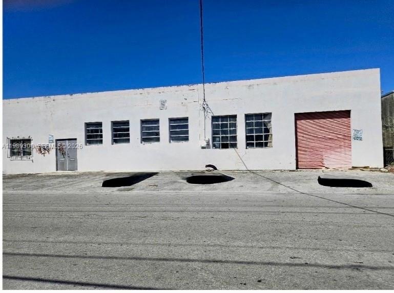   /   sq. ft. $ 2026-03-25 0 foto