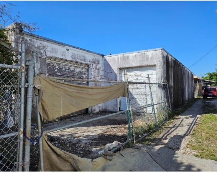   /   sq. ft. $ 2026-03-25 0 foto