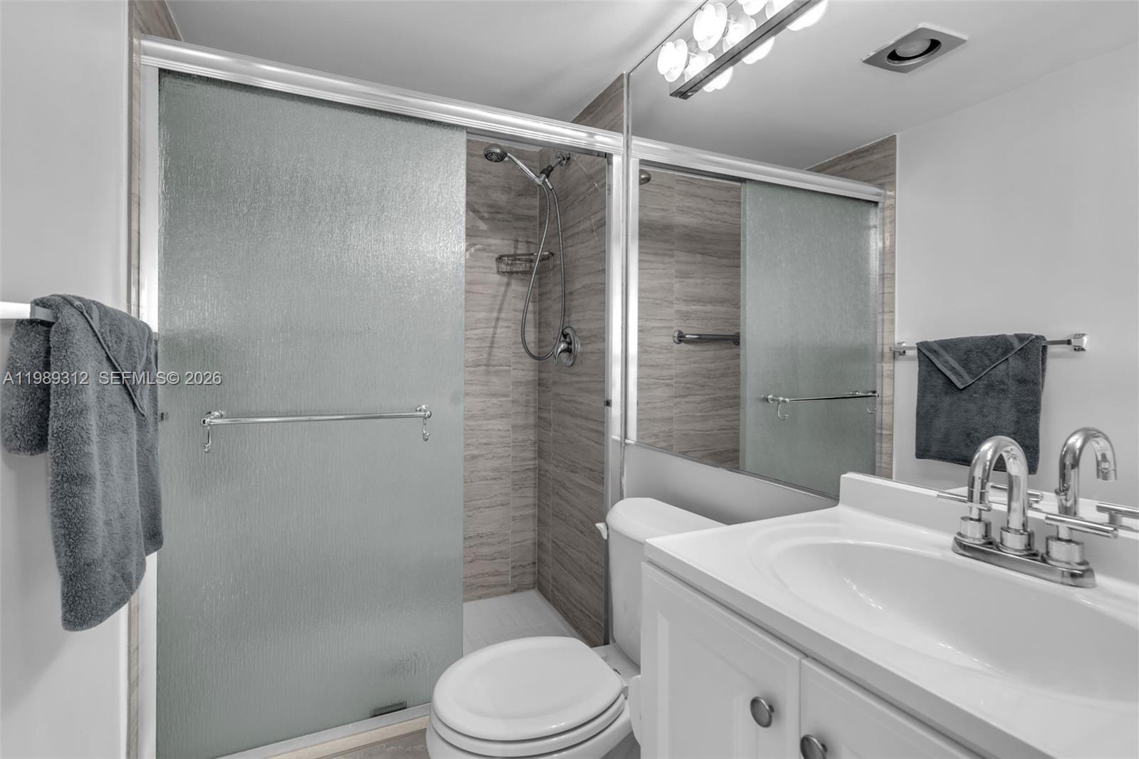 Photo of 3731 Country Club Dr #1427, Aventura, Florida, 33180 -