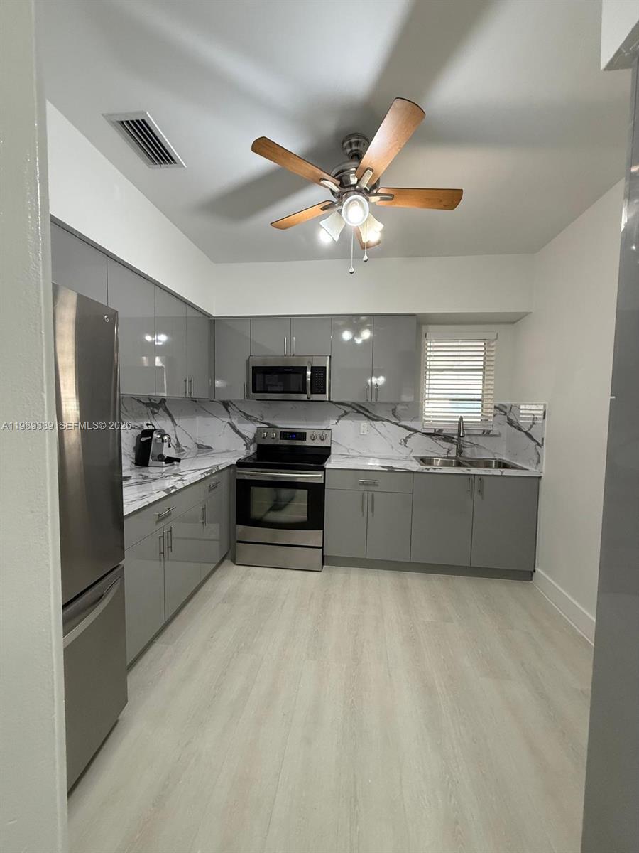   /  2132 кв.футов $ 2026-03-25 0 Фото