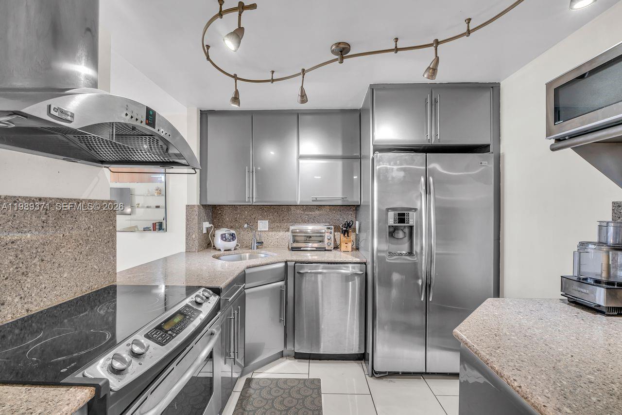 Photo of 1825 Ocean Dr  #407, Hallandale Beach, Florida, 33009 - 