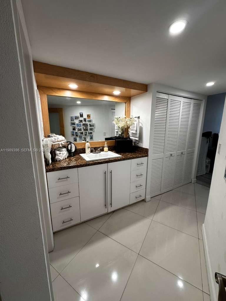 Photo of 3401 Country Club Dr  #718, Aventura, Florida, 33180 - 