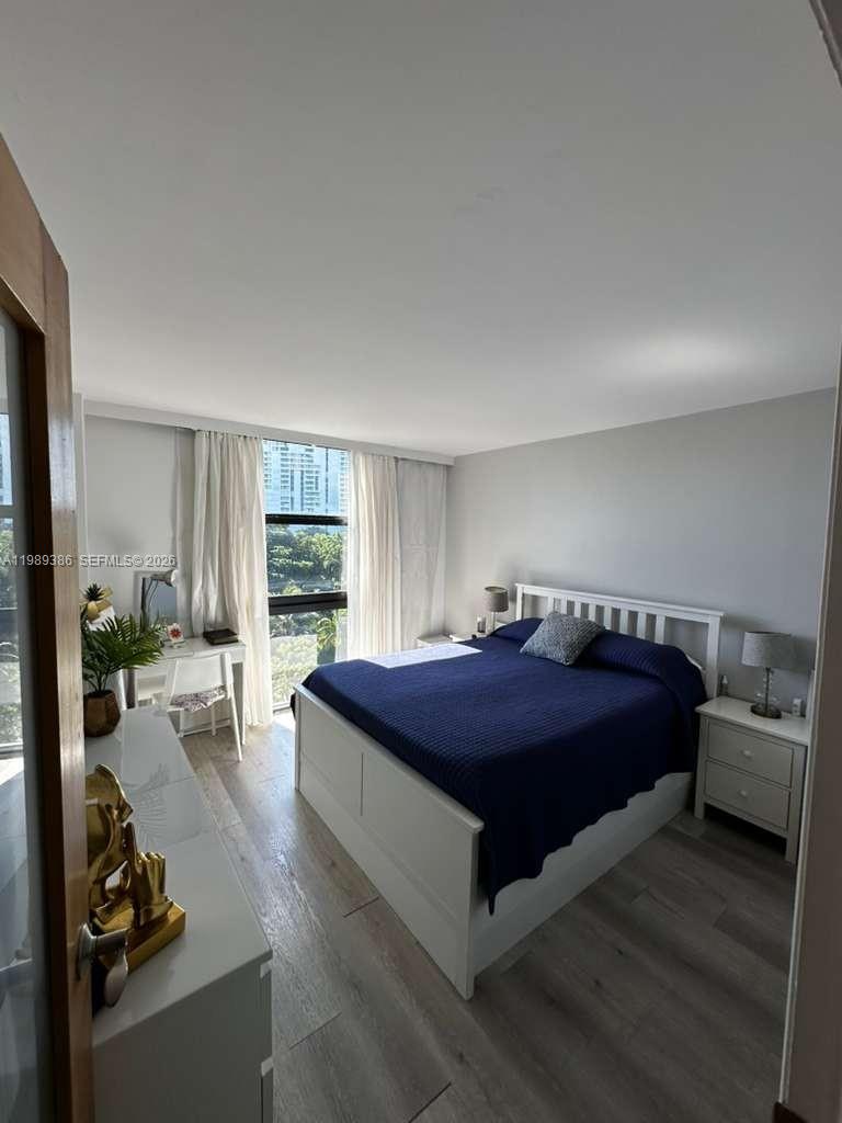 Photo of 3401 Country Club Dr  #718, Aventura, Florida, 33180 - 