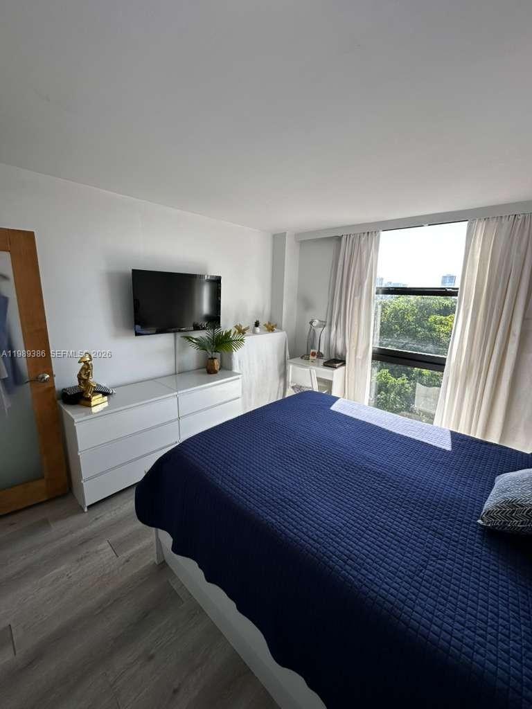 Photo of 3401 Country Club Dr  #718, Aventura, Florida, 33180 - 