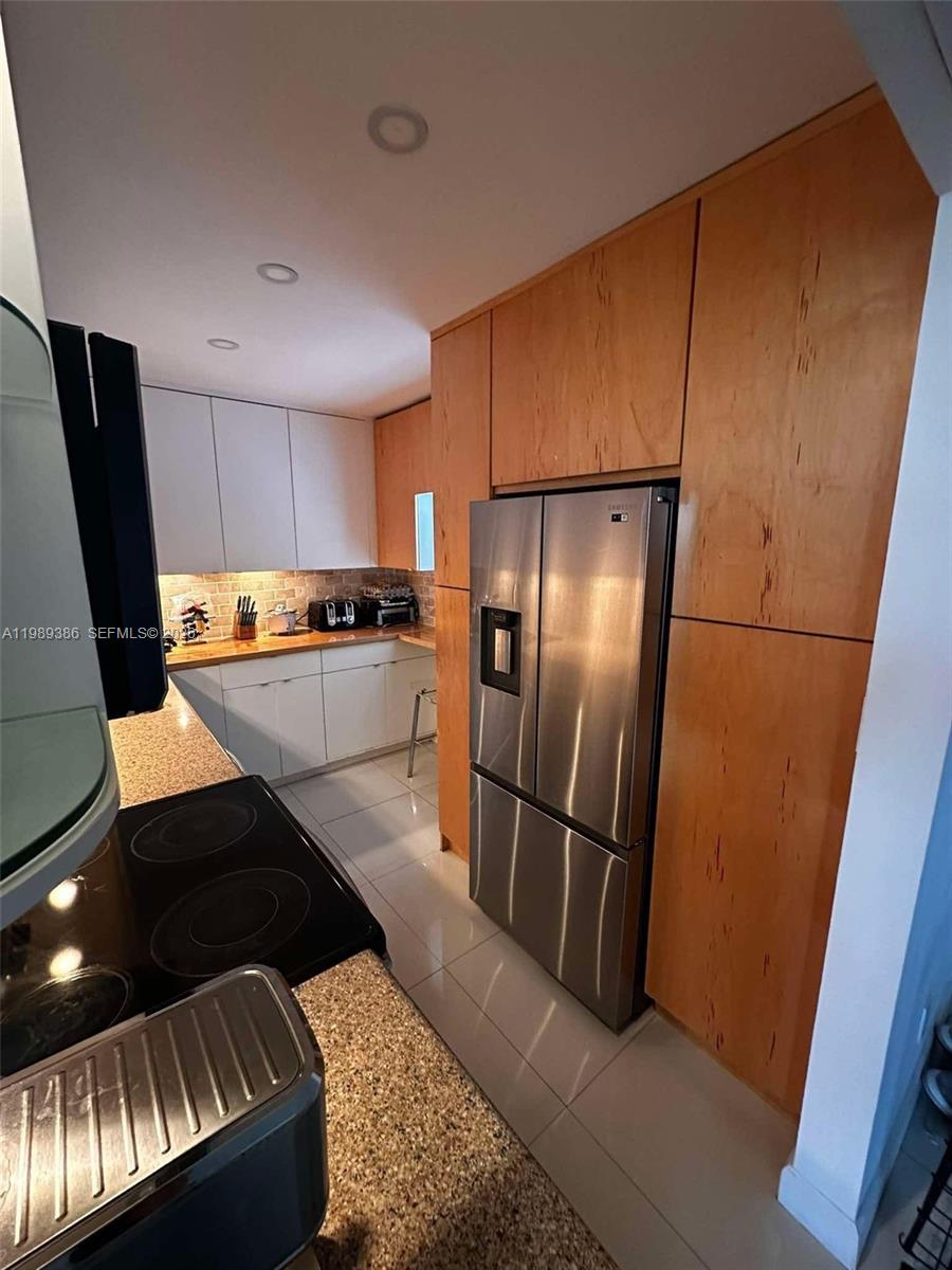 Photo of 3401 Country Club Dr  #718, Aventura, Florida, 33180 - 