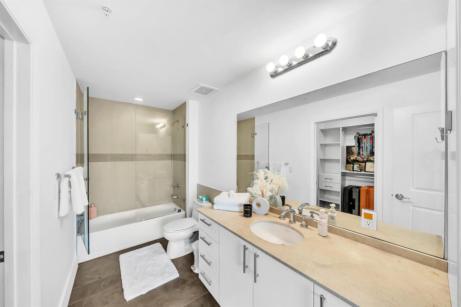 Photo of 1945 Ocean #1803, Hallandale Beach, Florida, 33009 - 25 Guest Bathroom (1)