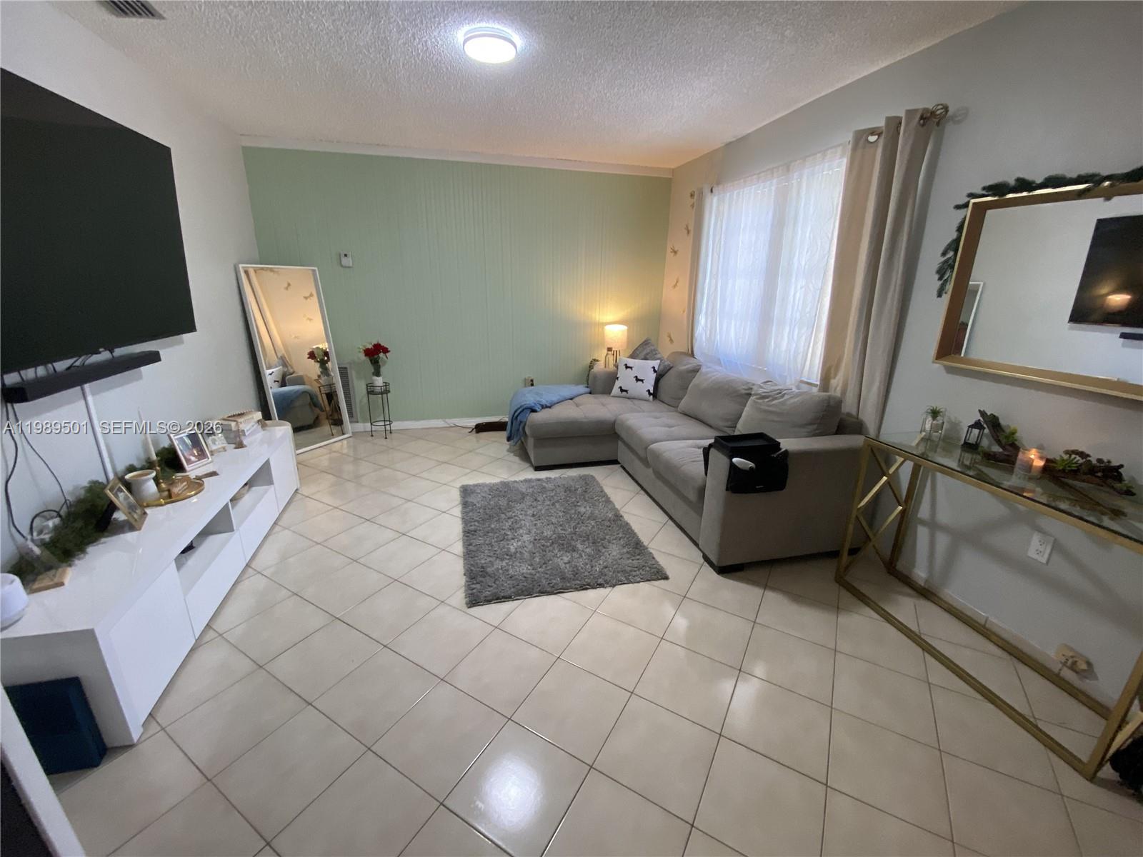   /  3282 sq. ft. $ 2026-03-25 0 Photo