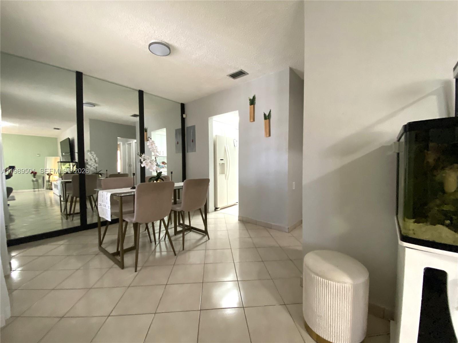   /  3282 sq. ft. $ 2026-03-25 0 Photo