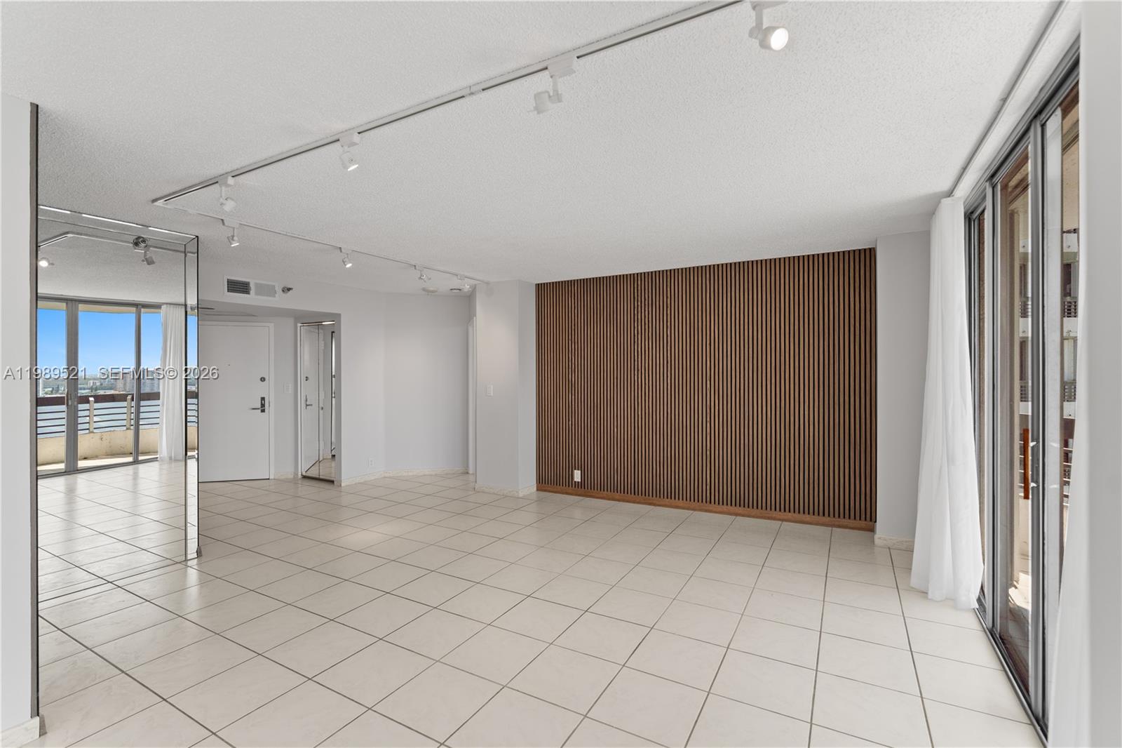 Photo of 19101 36th Ct  #2405, Aventura, Florida, 33180 - 