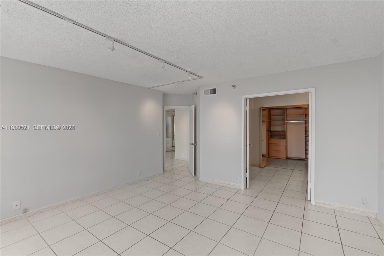 Photo of 19101 36th Ct  #2405, Aventura, Florida, 33180 - 