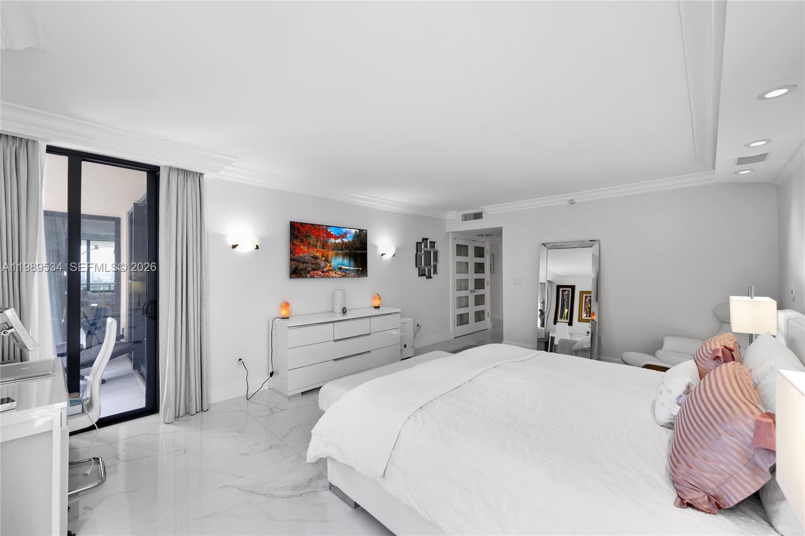 Photo of 10175 Collins Ave #806, Bal Harbour, Florida, 33154 - Master bedroom