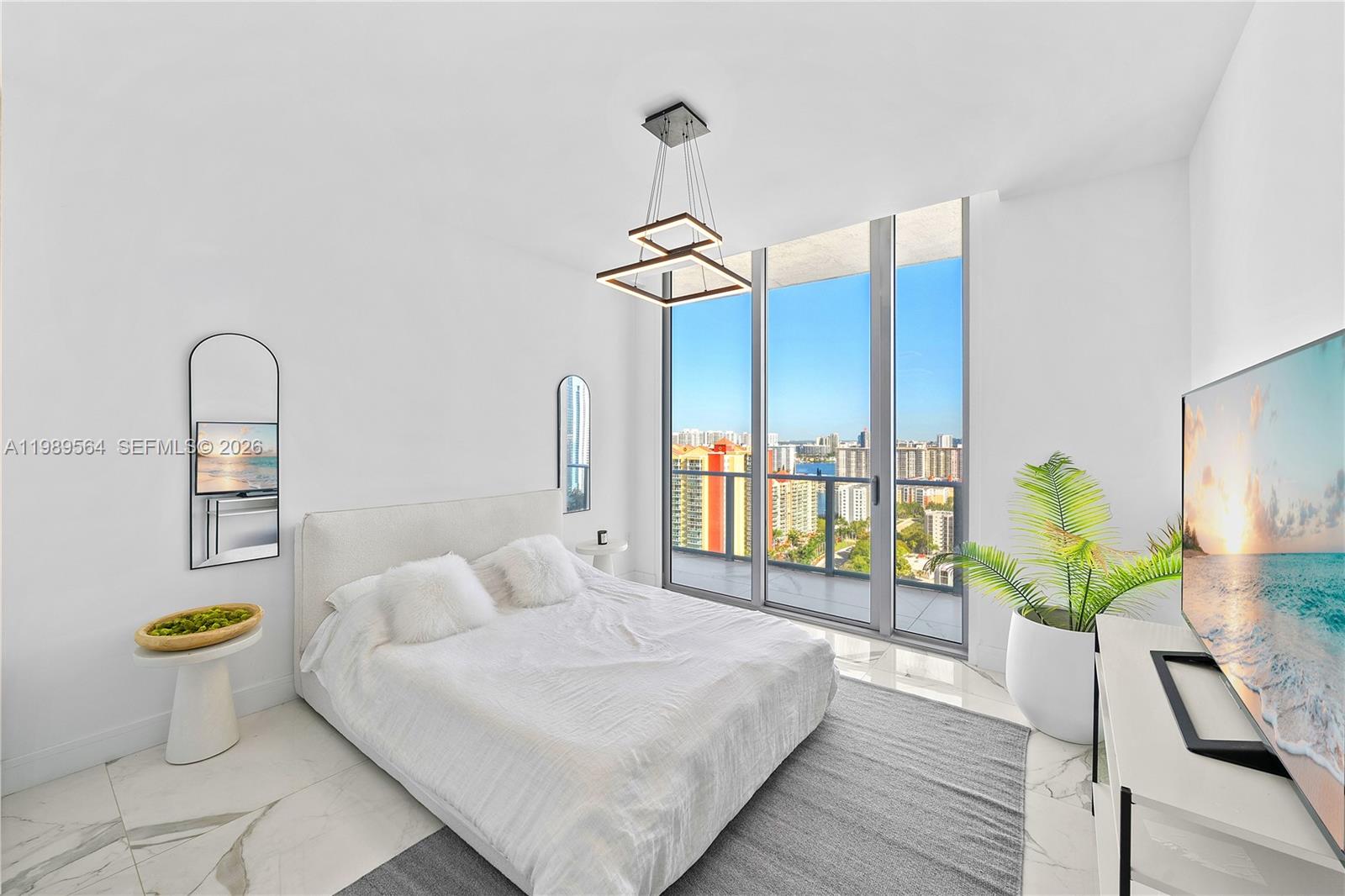 4-TS-03 5 / 6 3722 кв.футов $ 2026-03-25 0 Фото