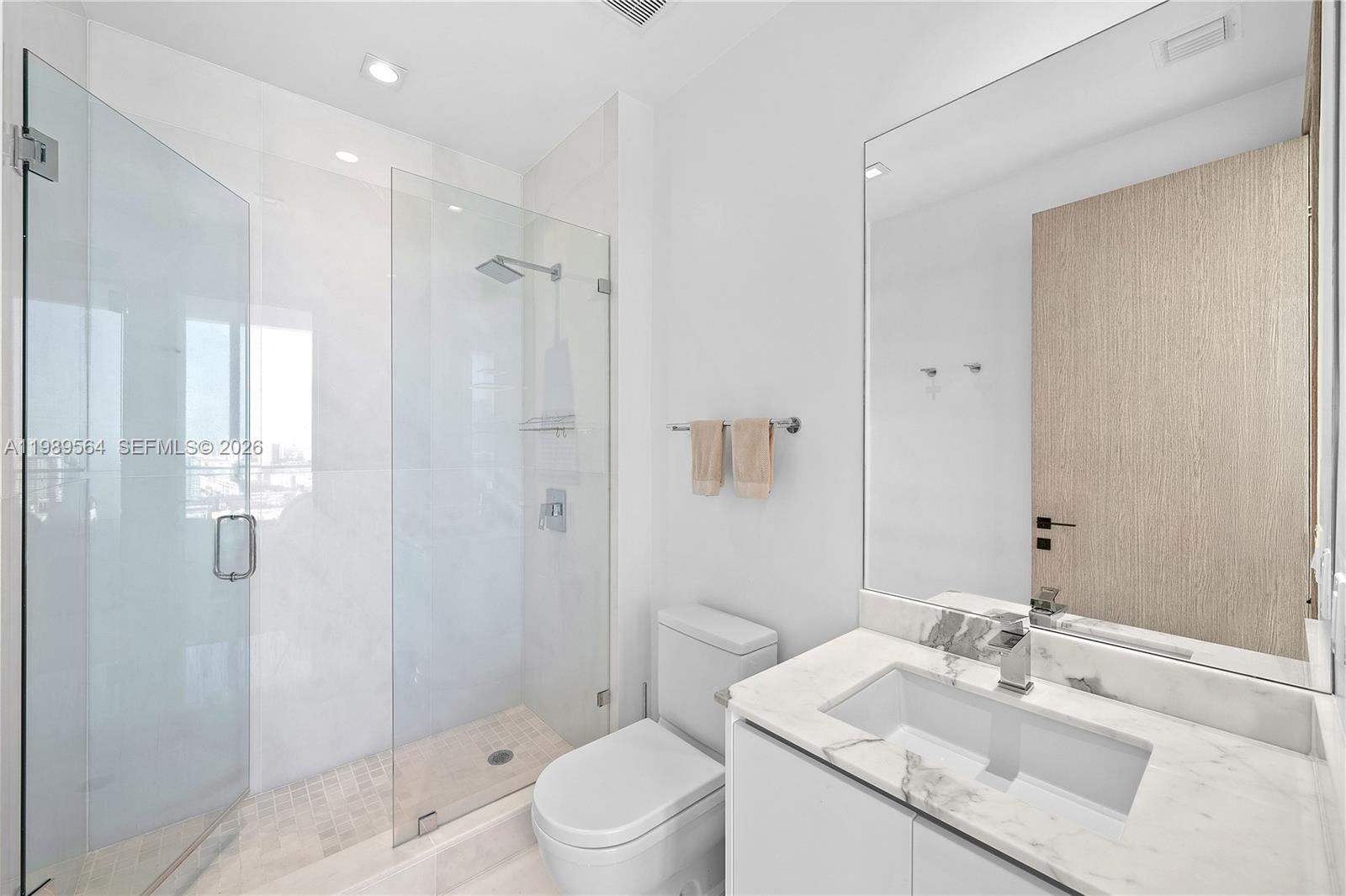 4-TS-03 5 / 6 3722 кв.футов $ 2026-03-25 0 Фото