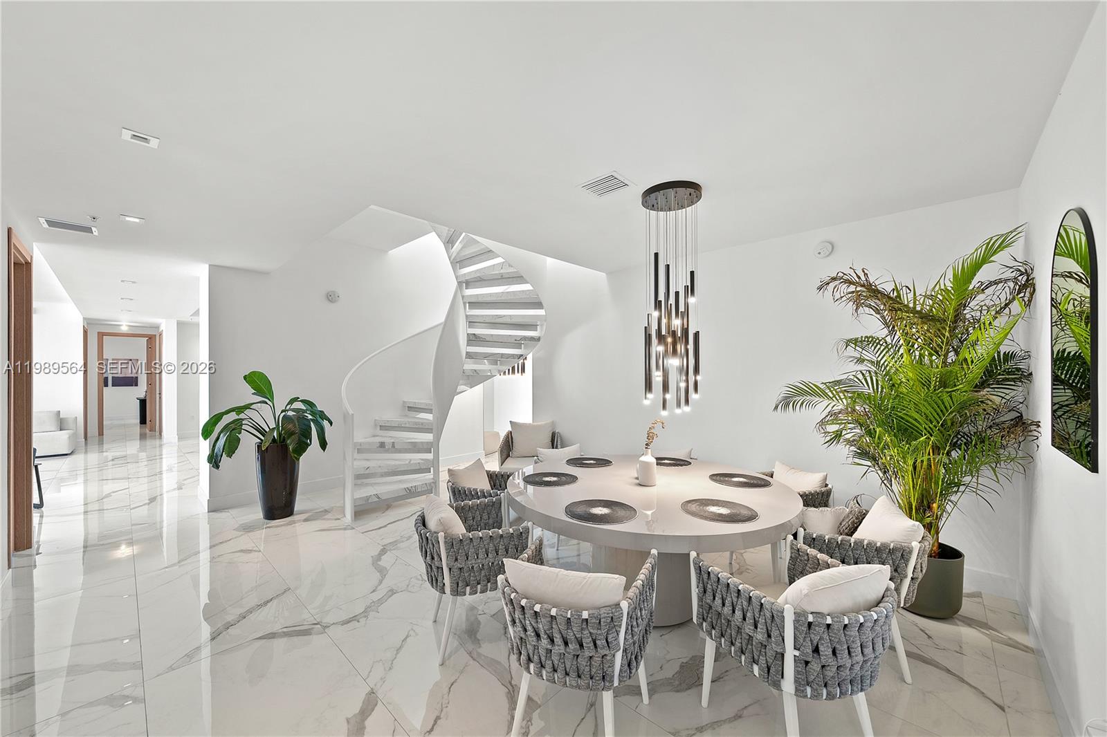 4-TS-03 5 / 6 3722 кв.футов $ 2026-03-25 0 Фото