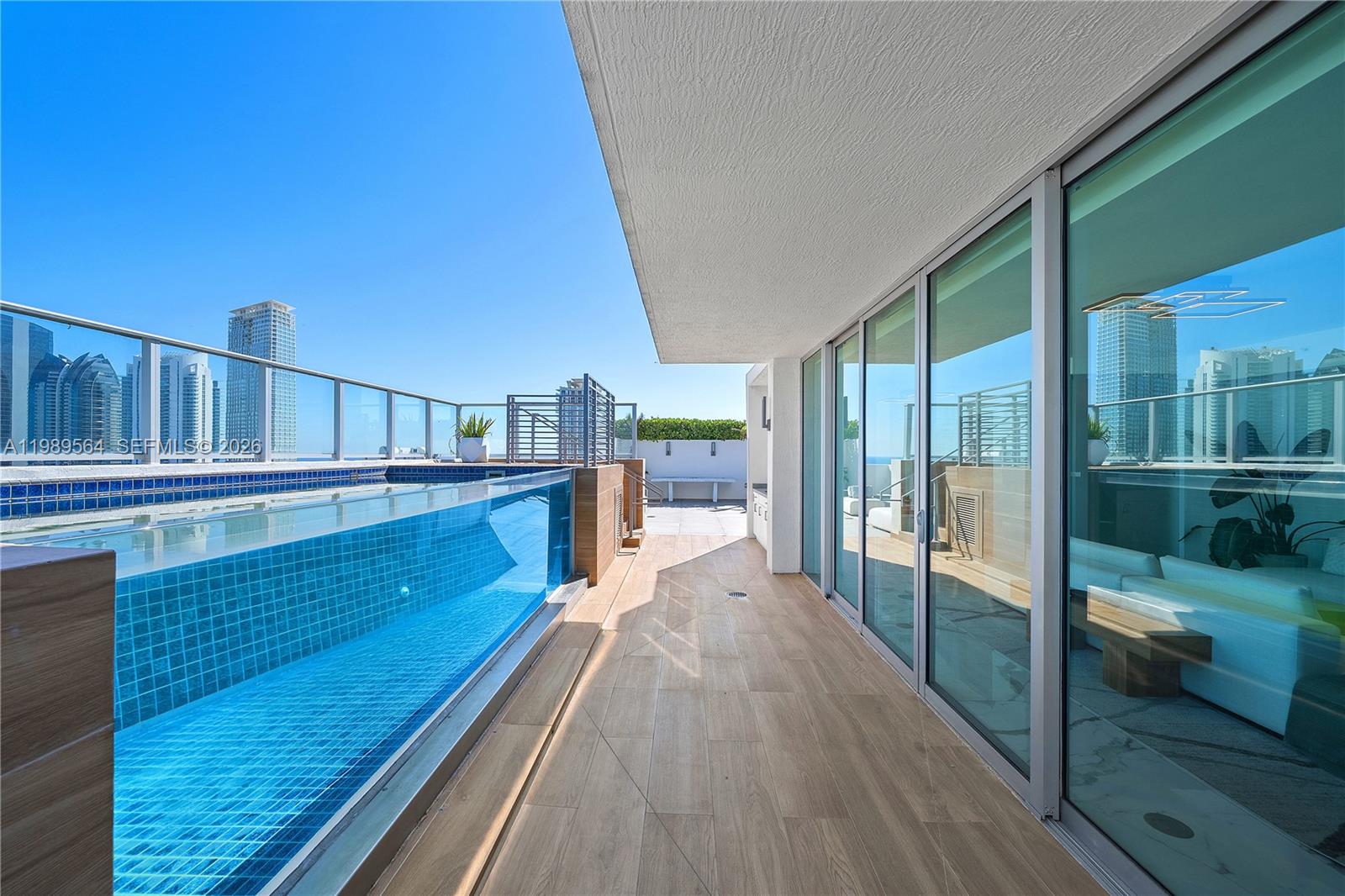 4-TS-03 5 / 6 3722 кв.футов $ 2026-03-25 0 Фото