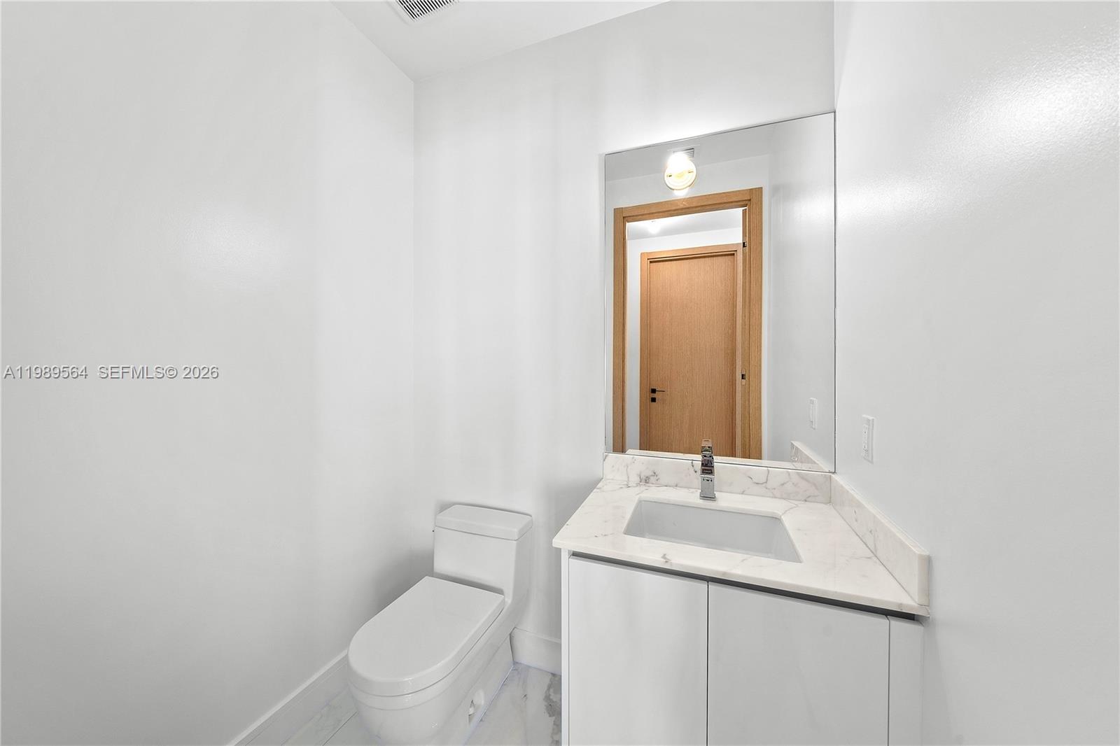 4-TS-03 5 / 6 3722 кв.футов $ 2026-03-25 0 Фото