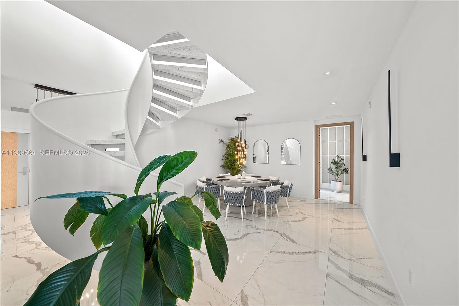 4-TS-03 5 / 6 3722 кв.футов $ 2026-03-25 0 Фото