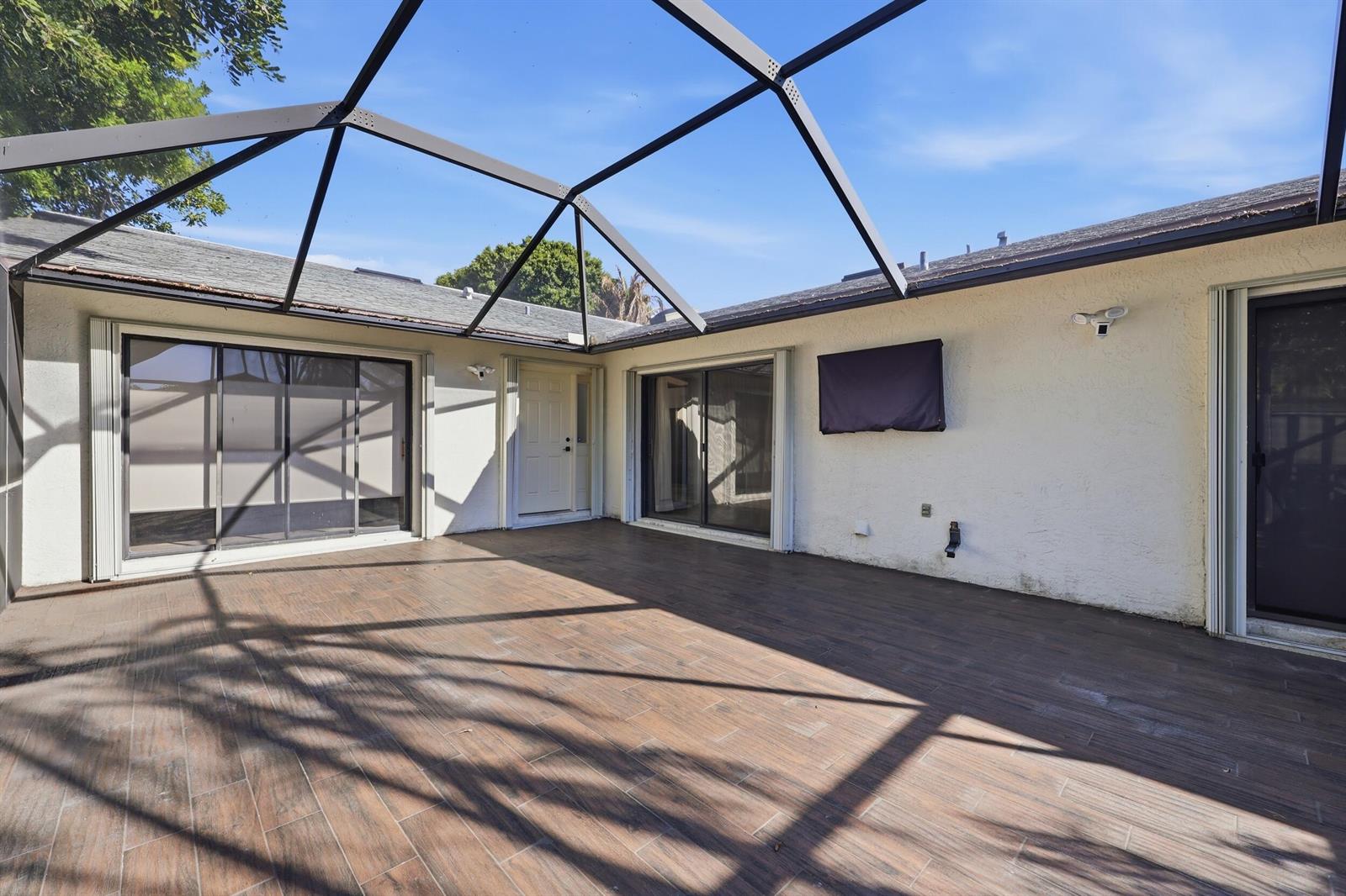 Ver detalles 2 / 2 1280 sq. ft. $ 2026-06-20 0 foto