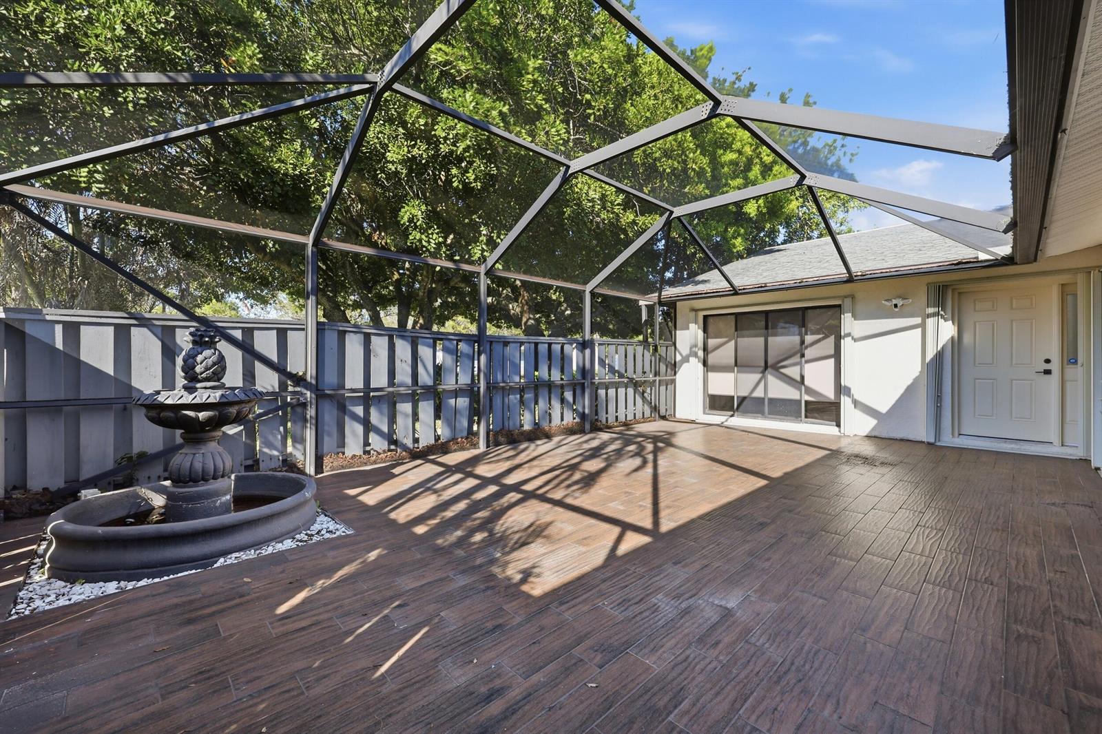 Ver detalles 2 / 2 1280 sq. ft. $ 2026-06-20 0 foto