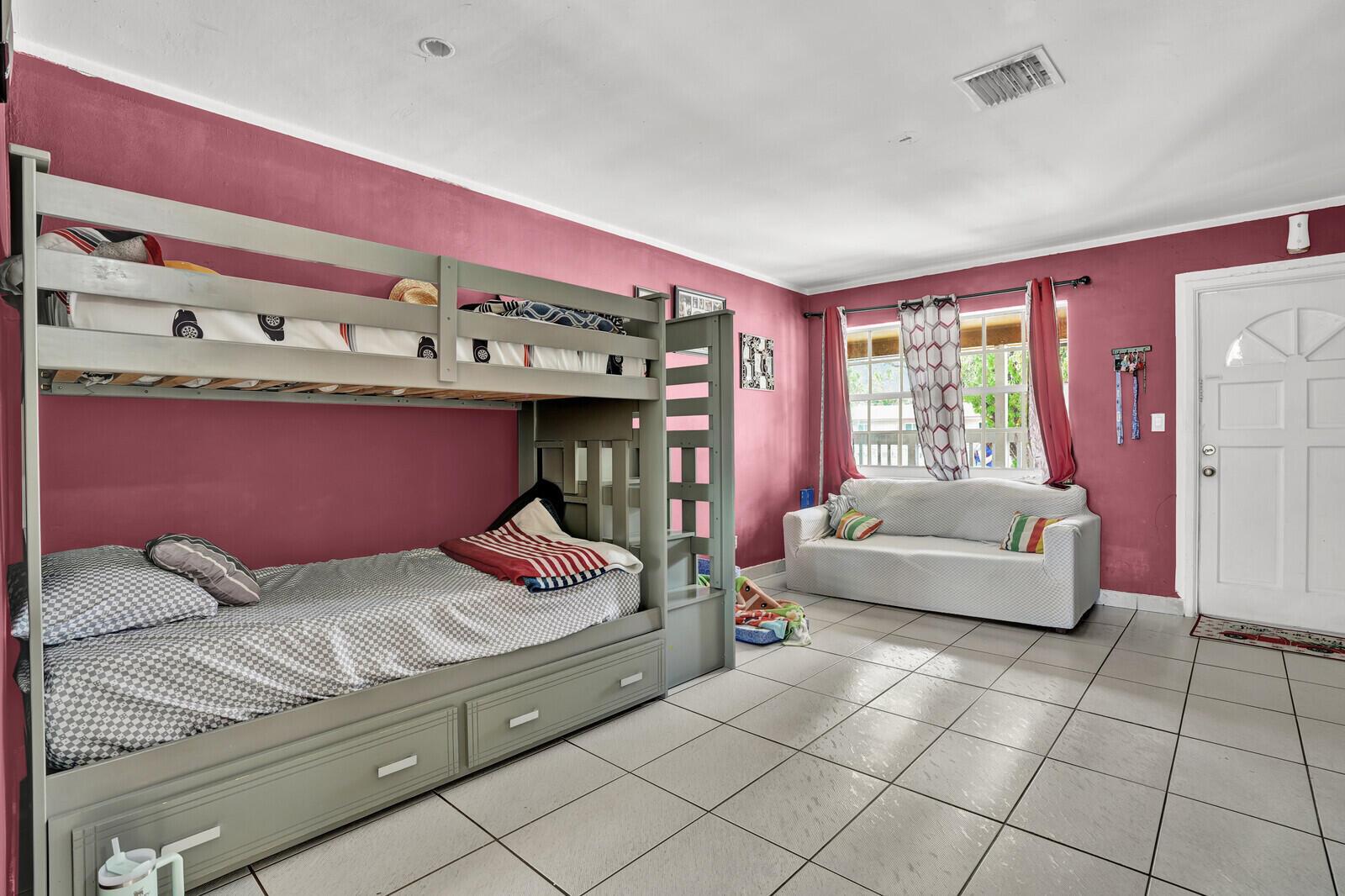   / 0 2007 sq. ft. $ 2026-06-20 0 foto