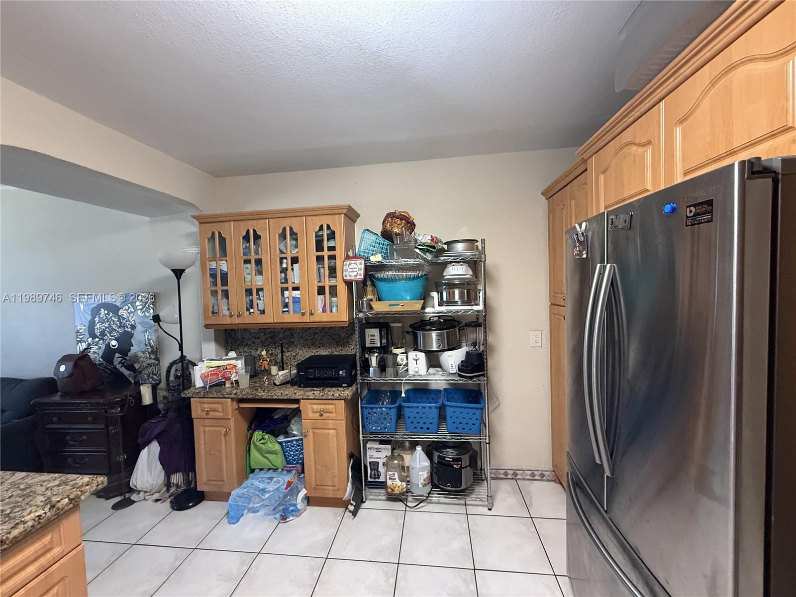   /  2512 кв.футов $ 2026-04-13 0 Фото