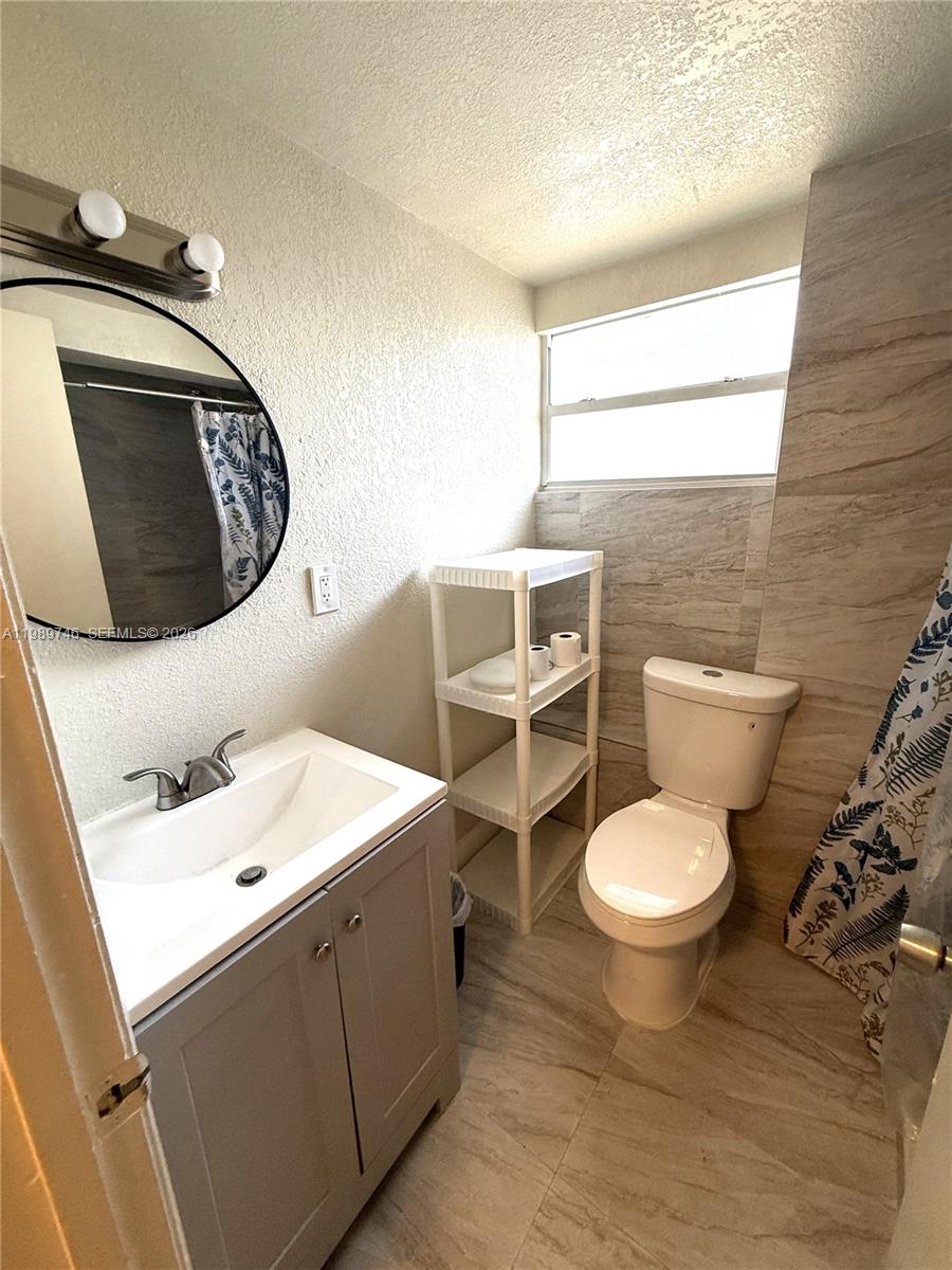   /  2512 кв.футов $ 2026-04-13 0 Фото