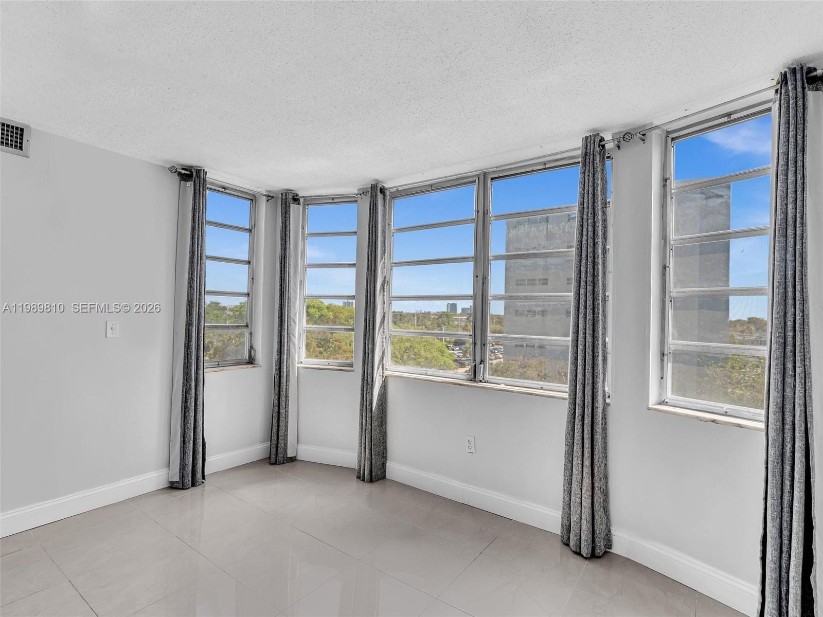 See details 500-1 2 / 2 1062 sq. ft. $ 2026-03-26 0 Photo