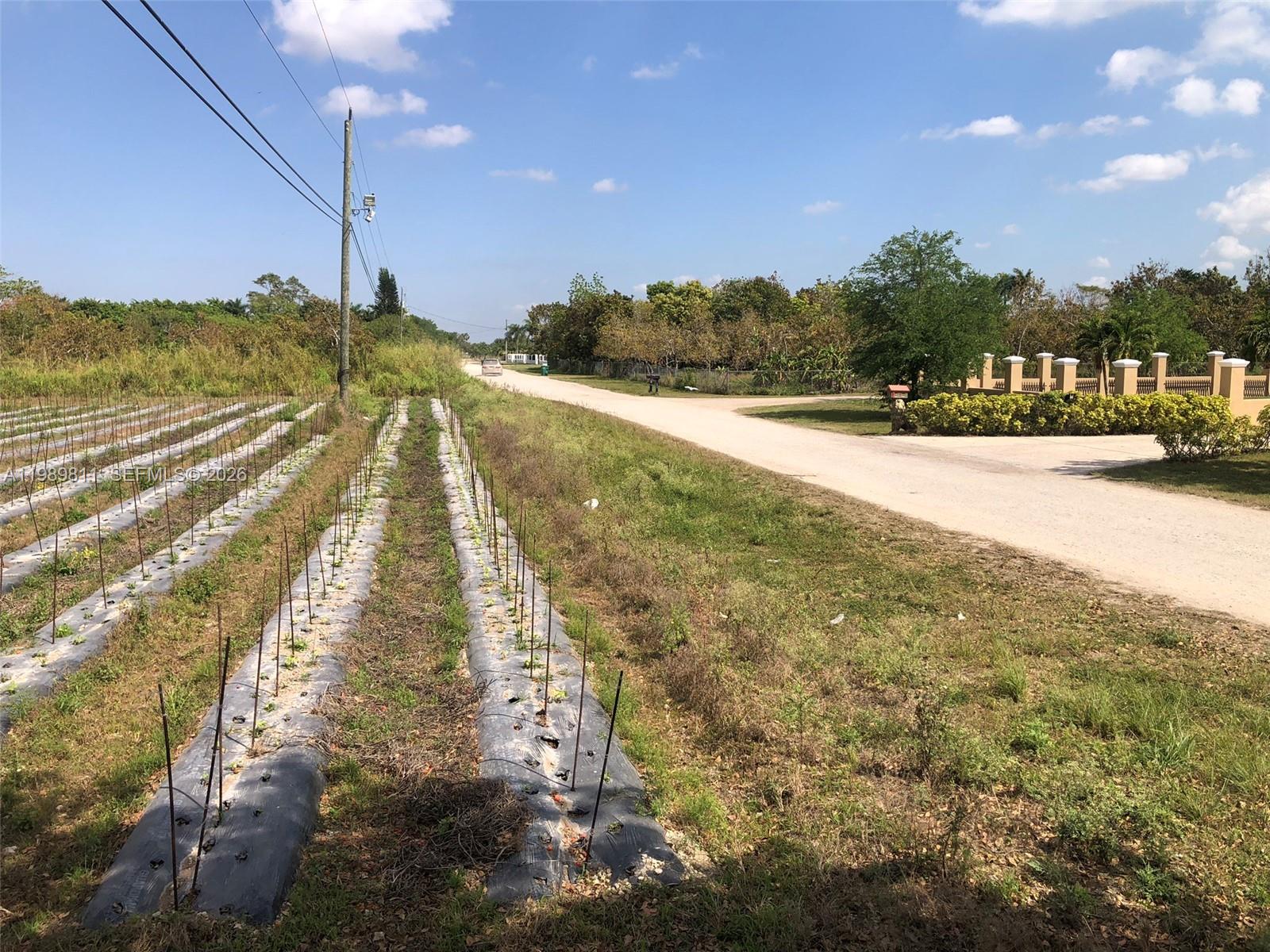   /   sq. ft. $ 2026-03-26 0 foto