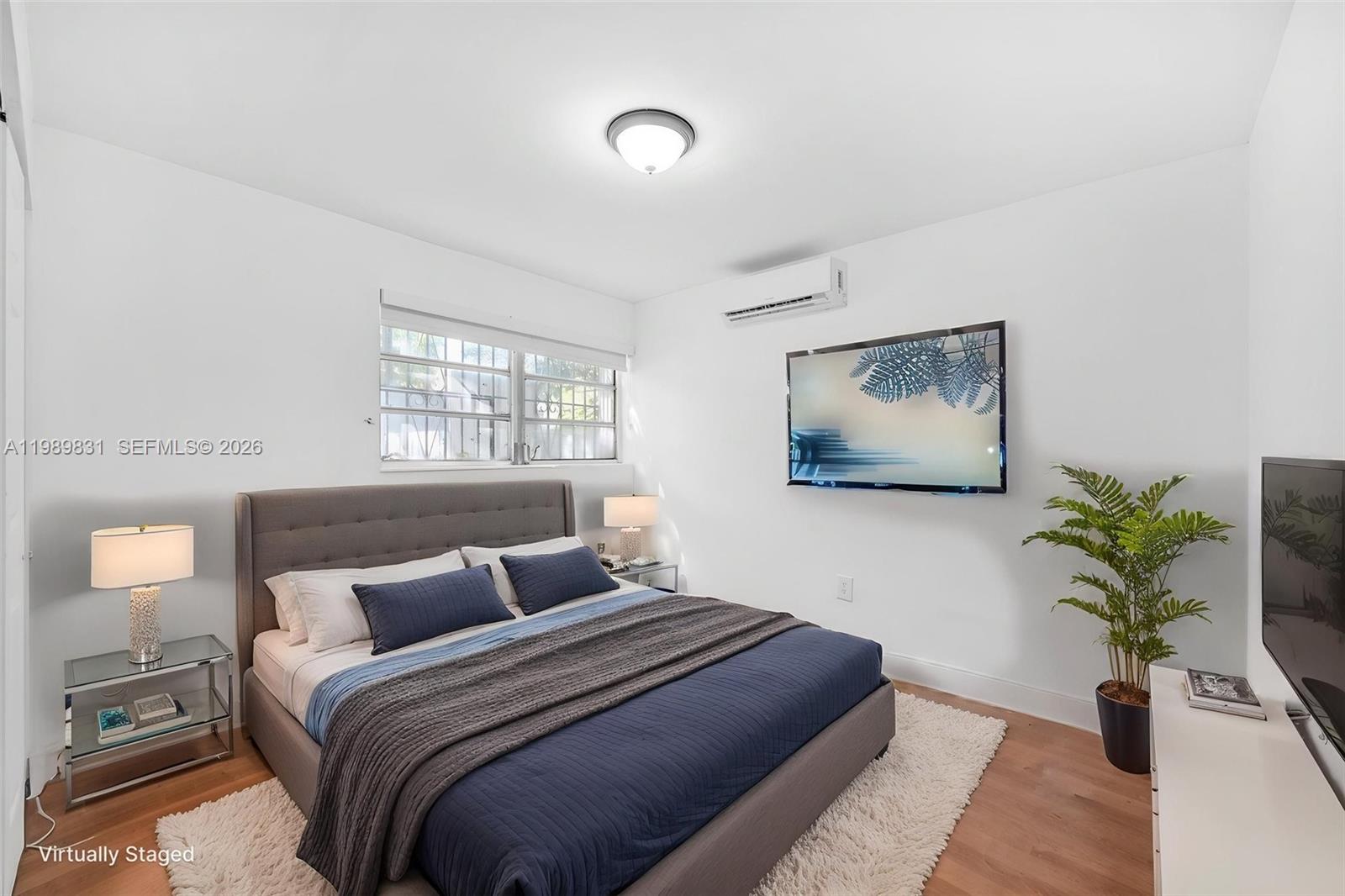   /   кв.футов $ 2026-03-26 0 Фото