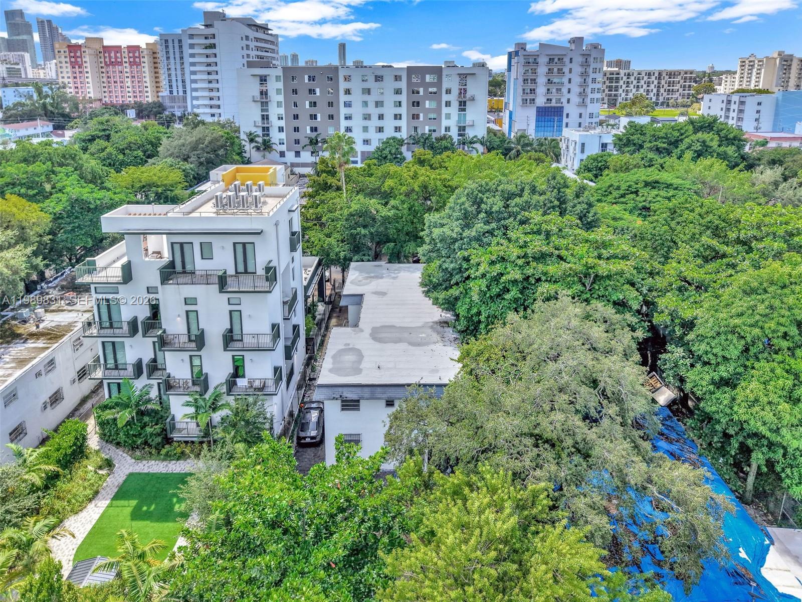   /   кв.футов $ 2026-03-26 0 Фото