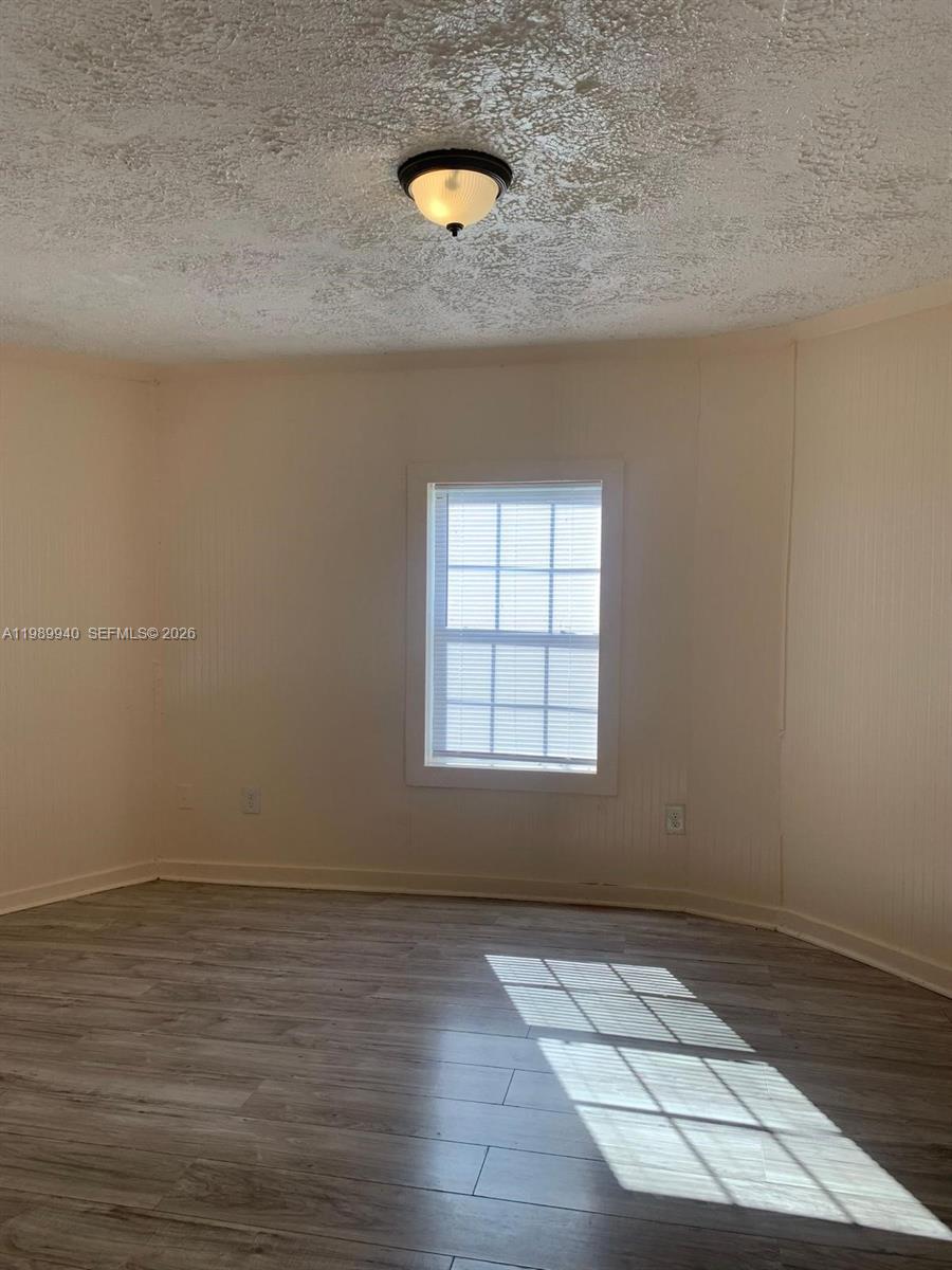 Ver detalles / sq. ft. $ 2026-03-26 0 foto