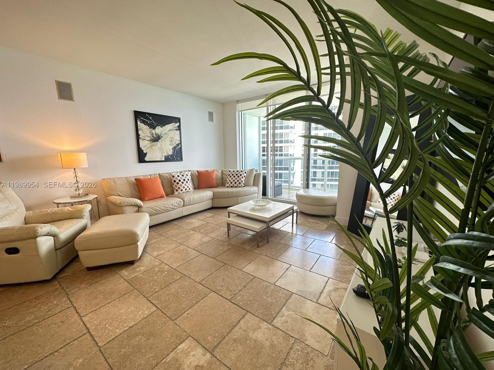 4010 2 / 2 1337 sq. ft. $ 2026-03-26 0 foto