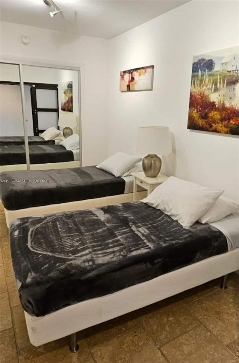 4010 2 / 2 1337 sq. ft. $ 2026-03-26 0 foto