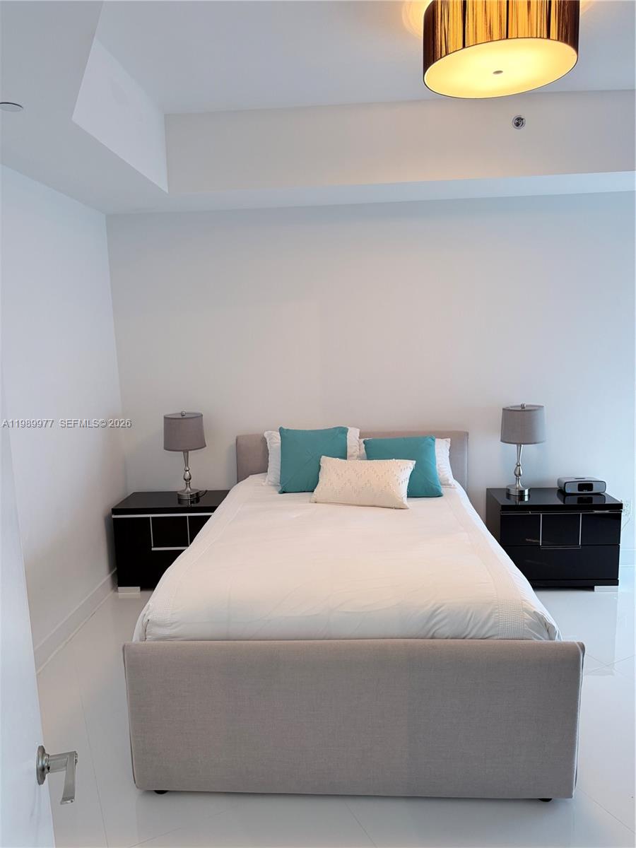 1803 3 / 3 1935 кв.футов $ 2026-03-26 0 Фото