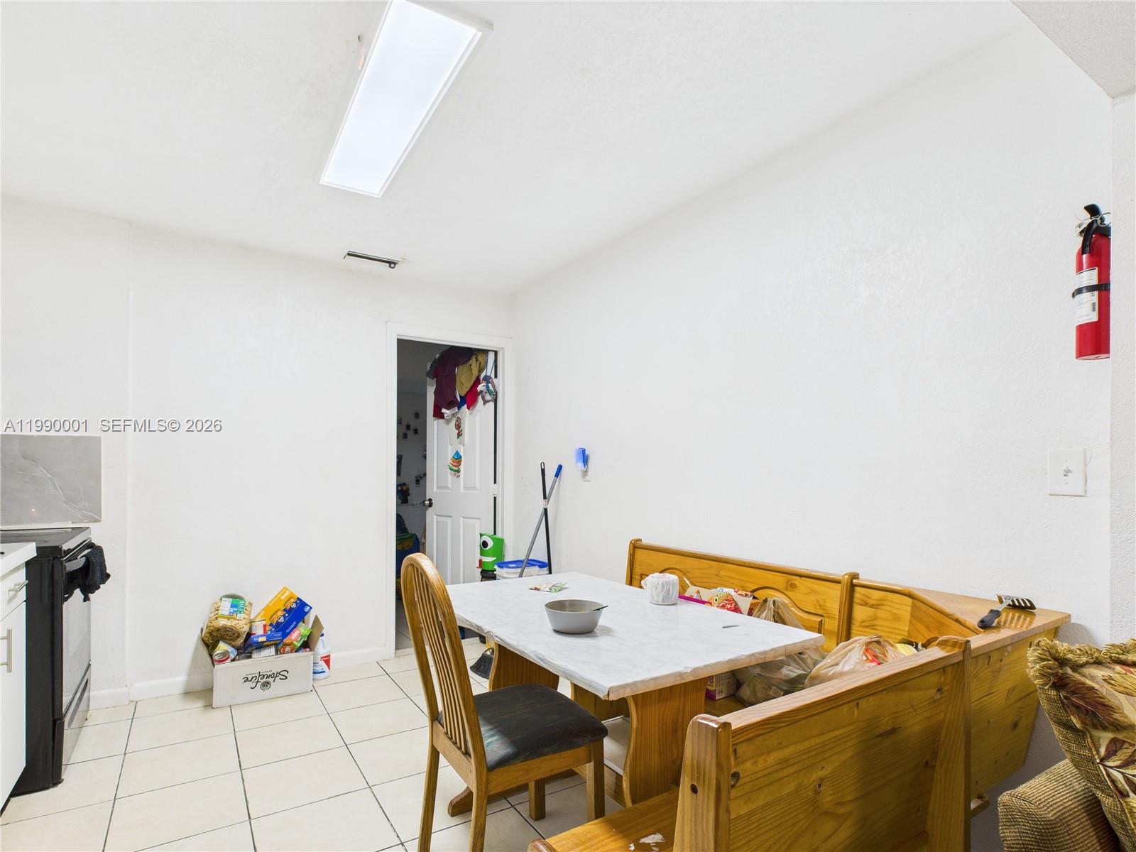   /  1941 sq. ft. $ 2026-03-26 0 Photo