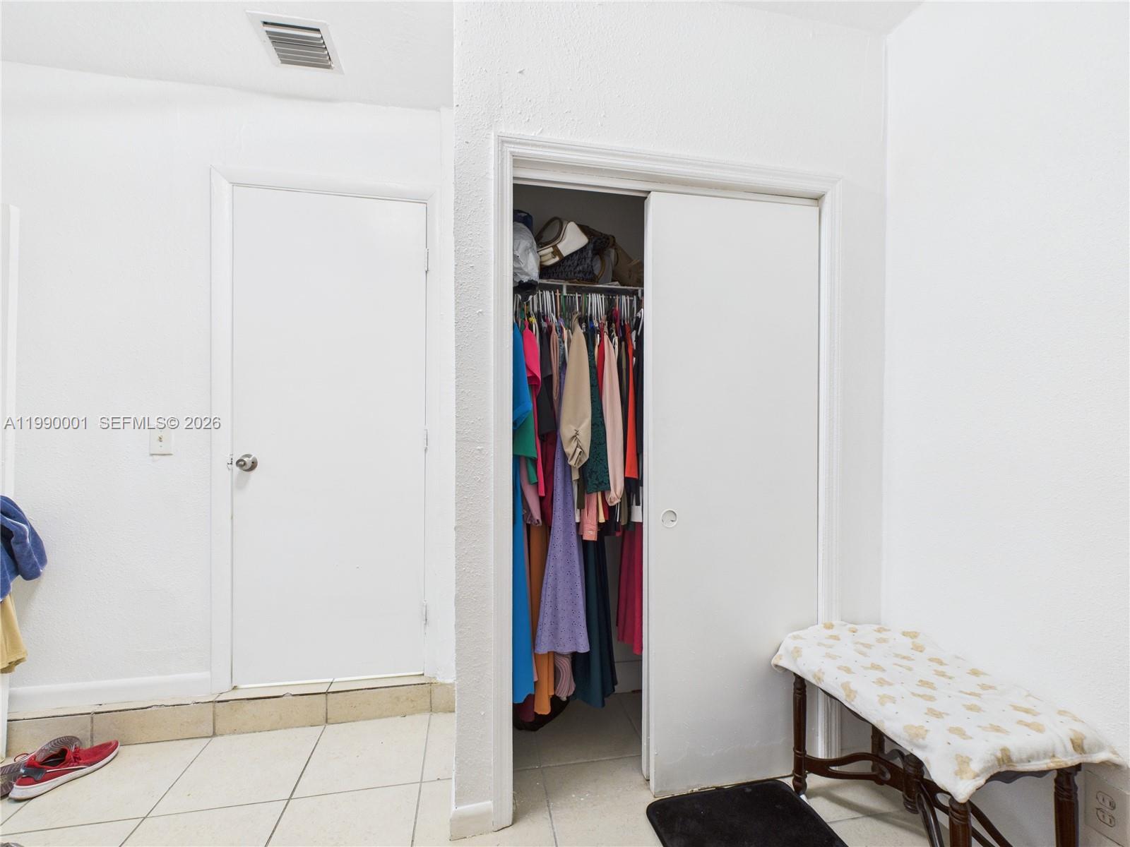   /  1941 sq. ft. $ 2026-03-26 0 Photo