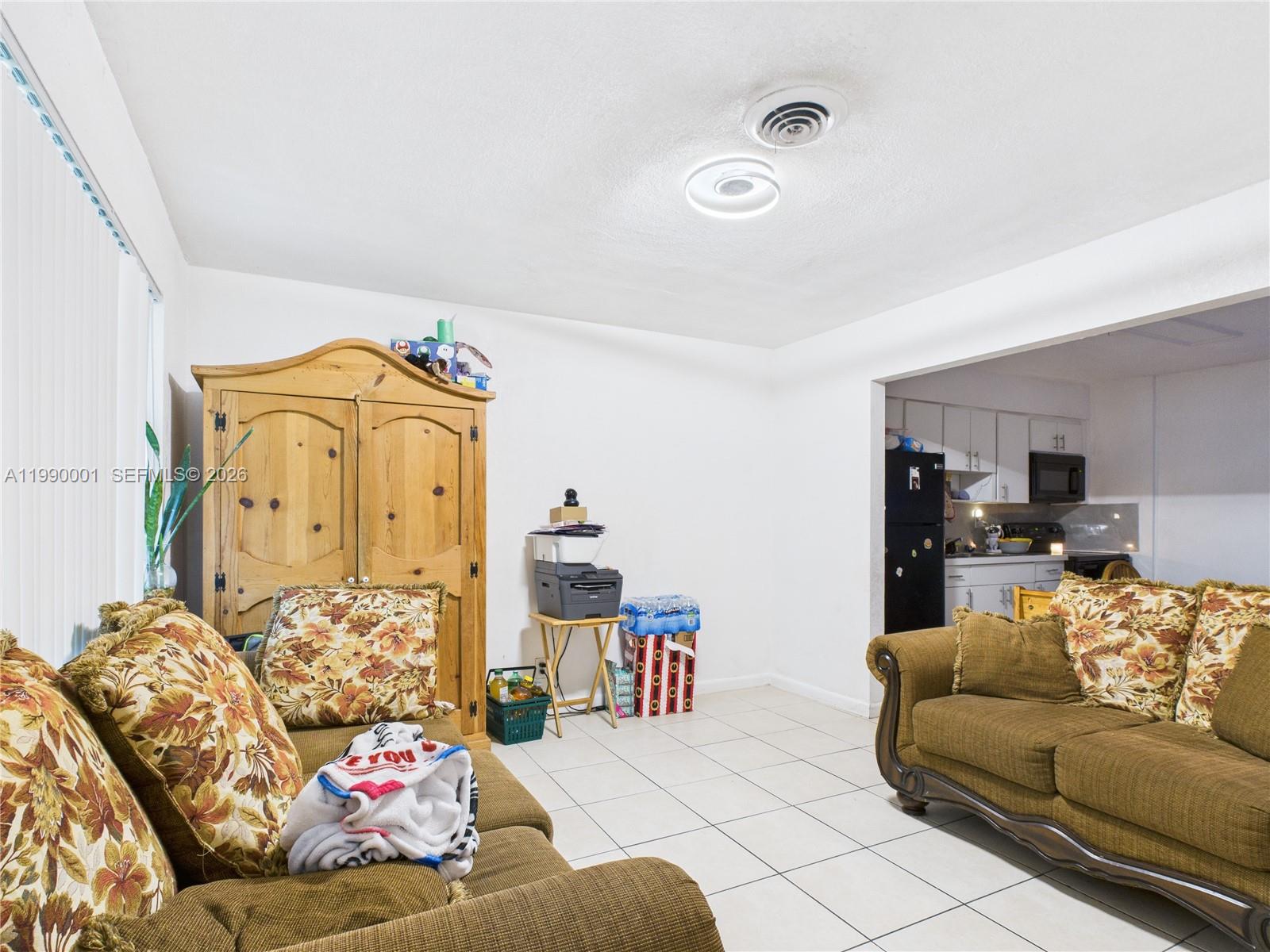   /  1941 sq. ft. $ 2026-03-26 0 Photo