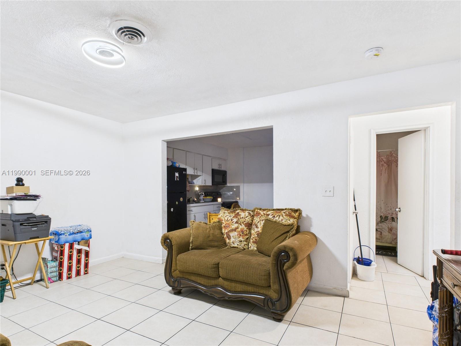   /  1941 sq. ft. $ 2026-03-26 0 Photo