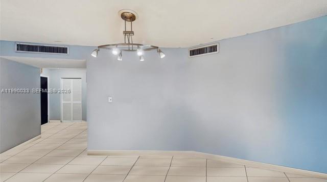 Ver detalles D117 2 / 2 1789 sq. ft. $ 2026-03-26 0 foto