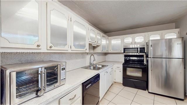 Ver detalles D117 2 / 2 1789 sq. ft. $ 2026-03-26 0 foto