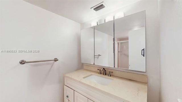 Ver detalles D117 2 / 2 1789 sq. ft. $ 2026-03-26 0 foto