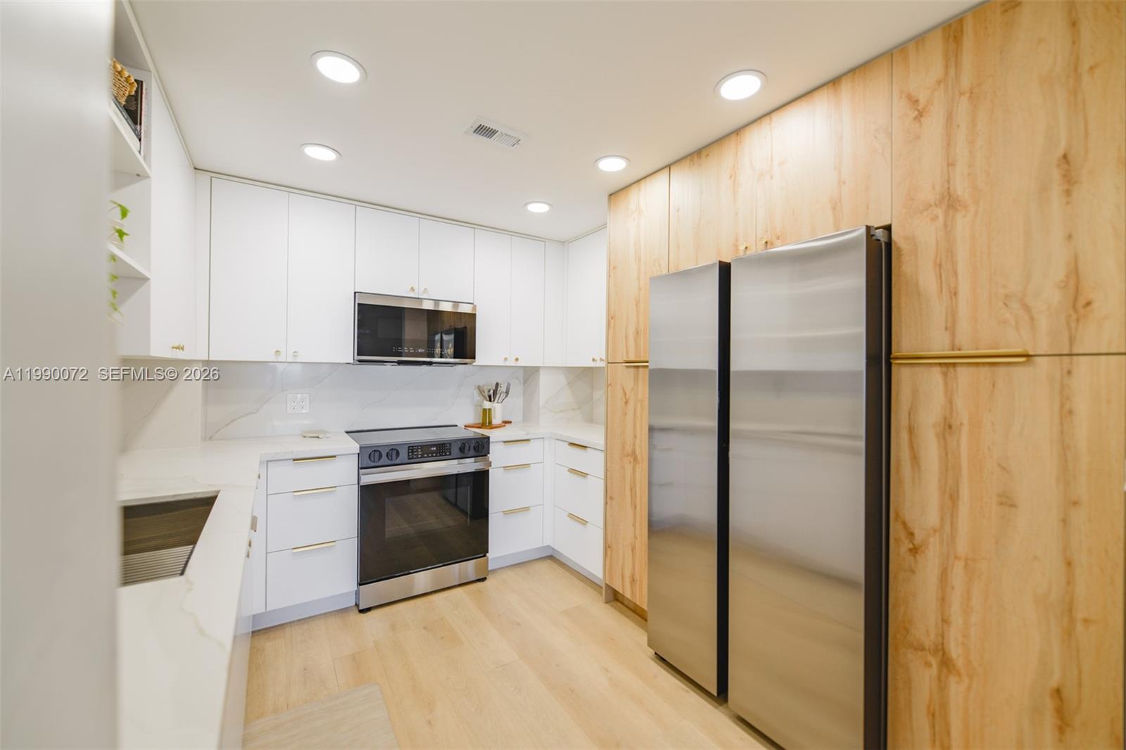 17E 3 / 3 1780 sq. ft. $ 2026-03-26 0 Photo