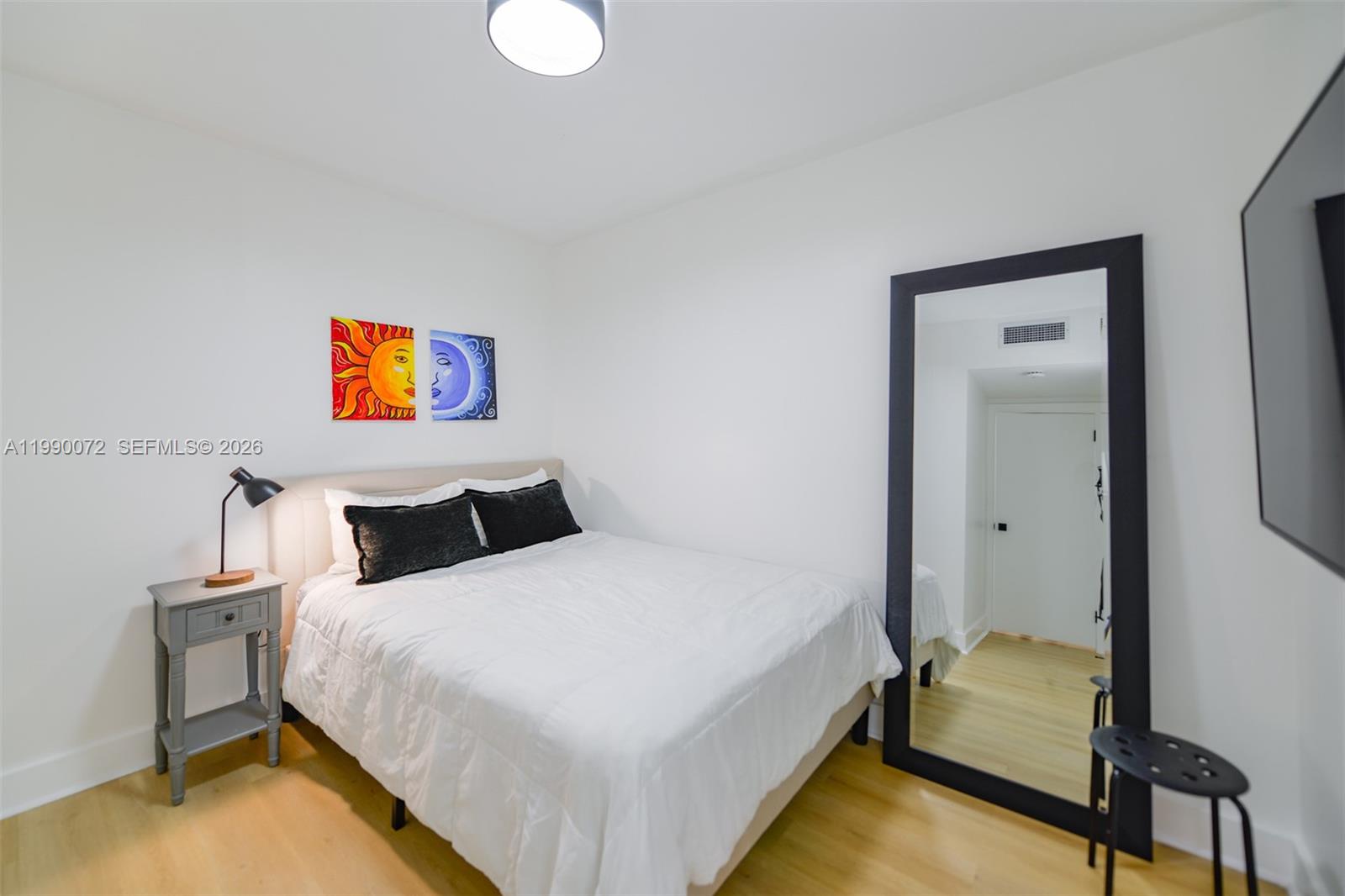 17E 3 / 3 1780 sq. ft. $ 2026-03-26 0 Photo