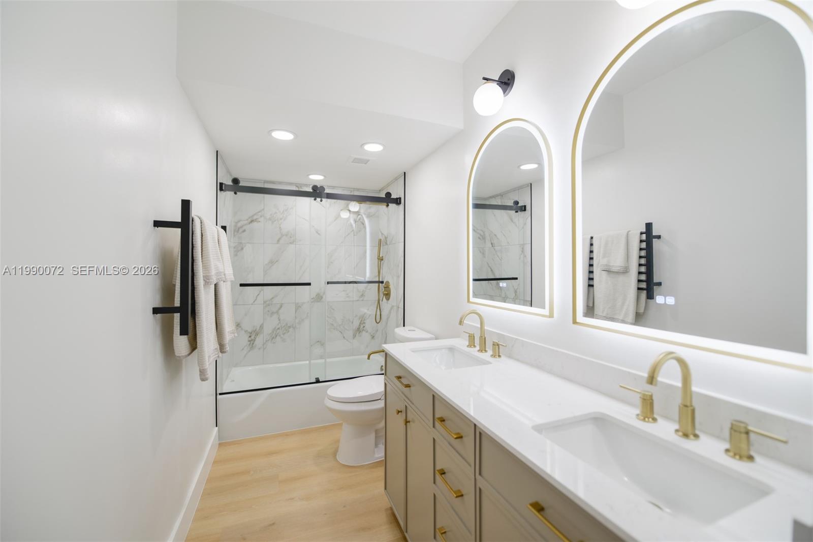 17E 3 / 3 1780 sq. ft. $ 2026-03-26 0 Photo