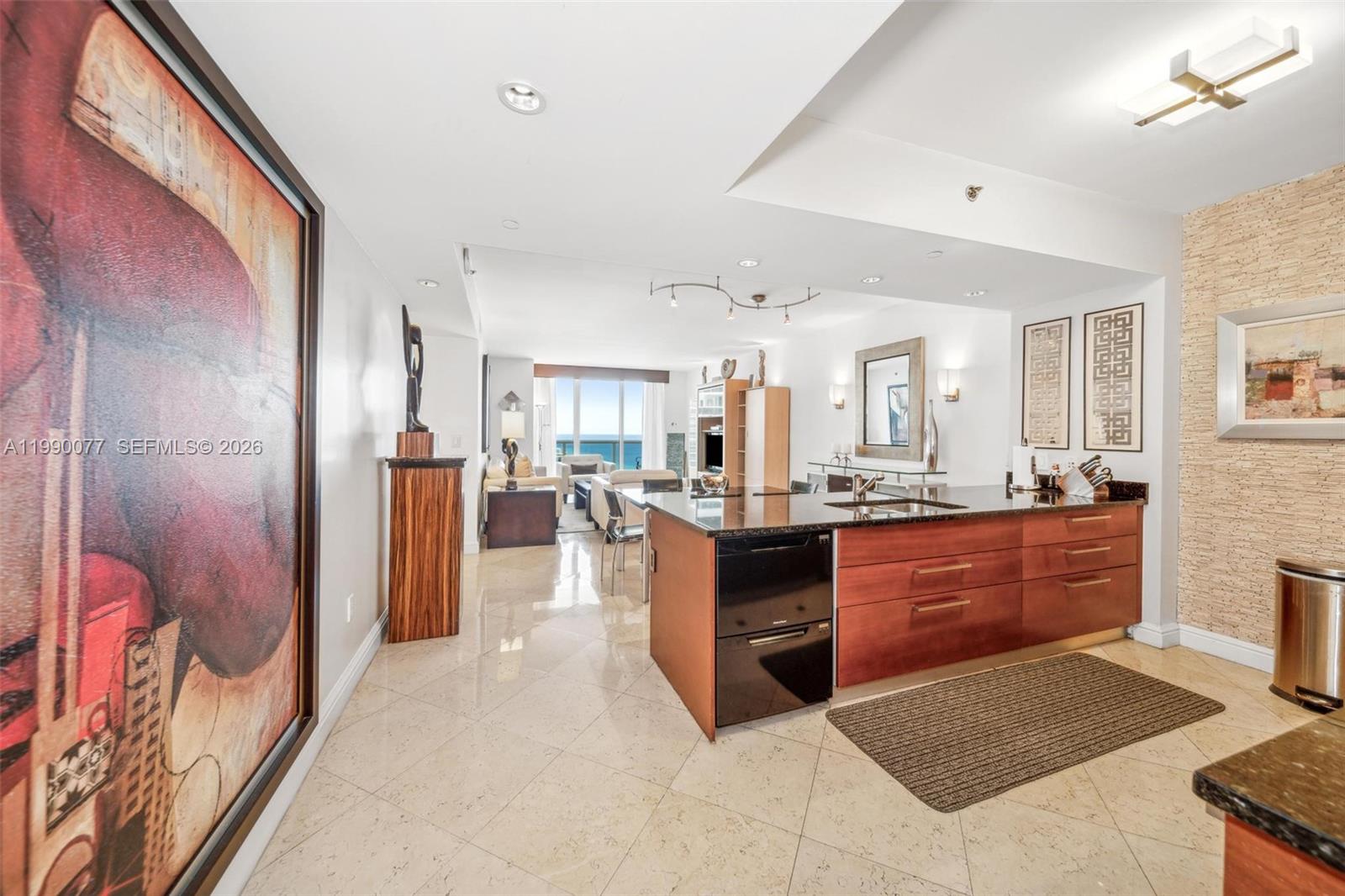 3111 3 / 2 1554 sq. ft. $ 2026-03-26 0 Photo