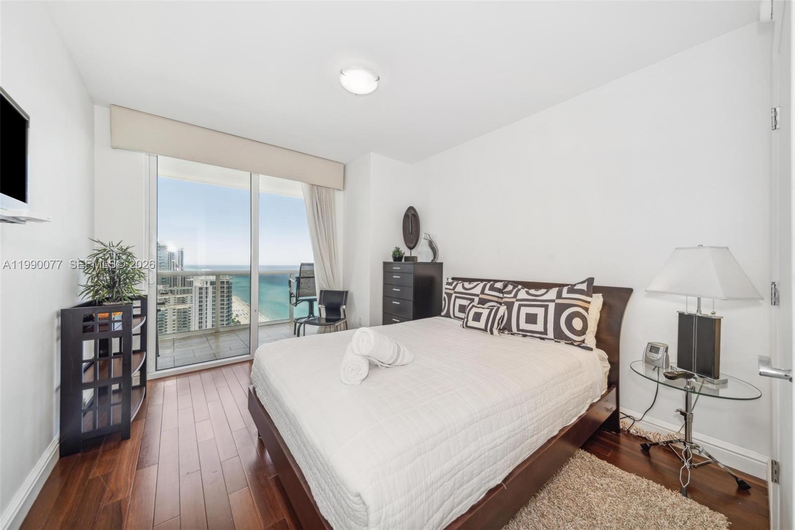 3111 3 / 2 1554 sq. ft. $ 2026-03-26 0 Photo