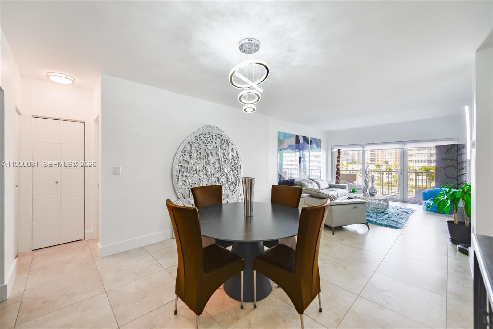 4B 1 / 2 870 sq. ft. $ 2026-03-26 0 foto