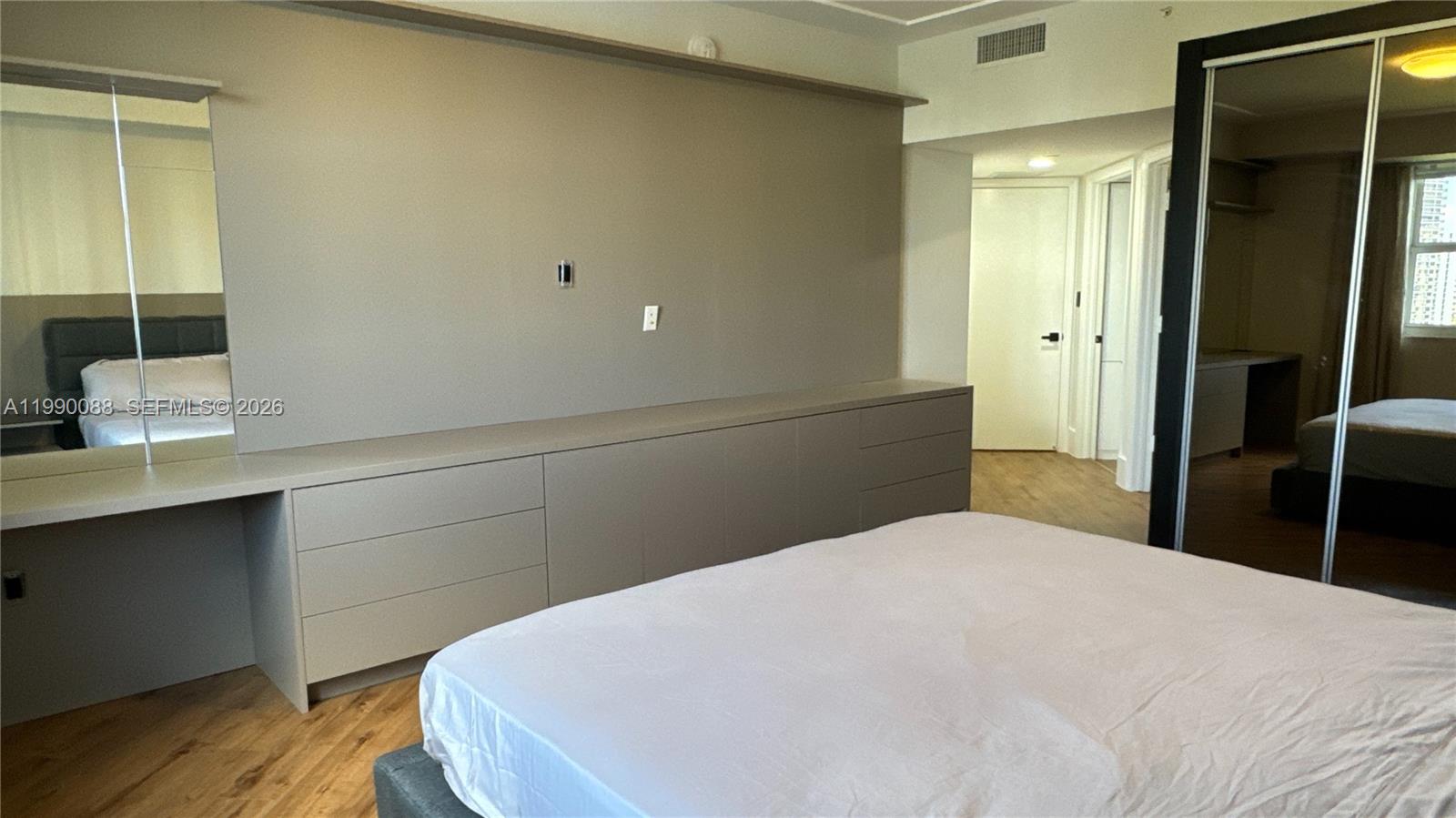 Photo of 20000 Country Club Dr  #1016, Aventura, Florida, 33180 - 