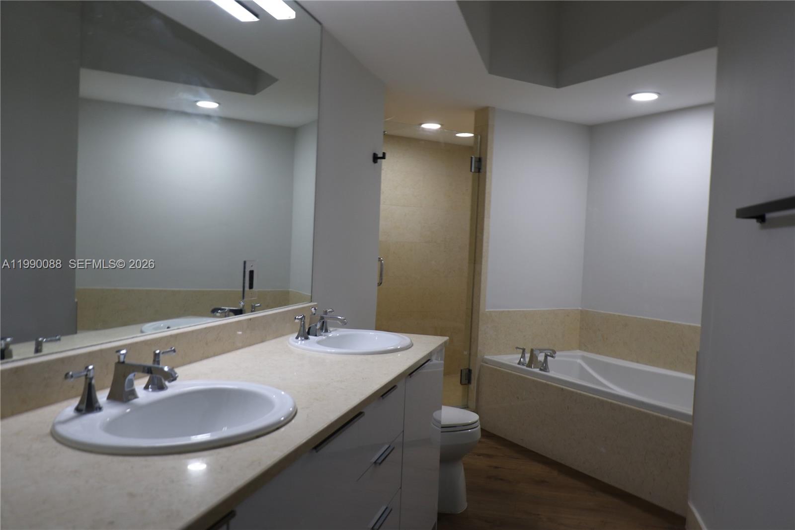Photo of 20000 Country Club Dr  #1016, Aventura, Florida, 33180 - 