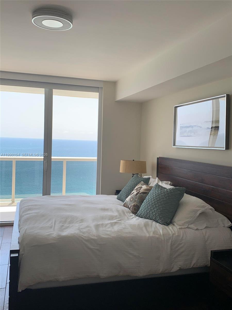 2303 3 / 3 1841 sq. ft. $ 2026-03-26 0 foto